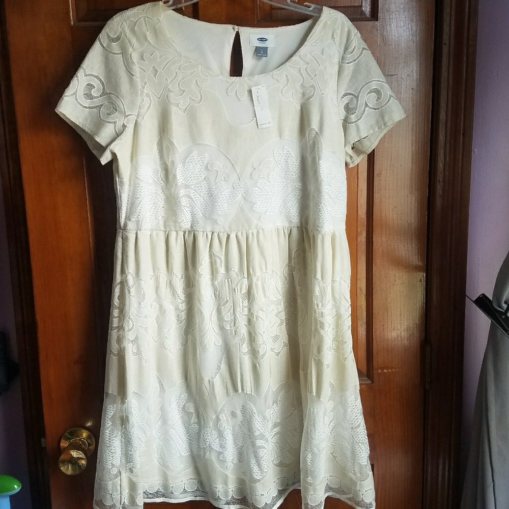 Cream Lace Short Sleeve Old Navy Dress NWT